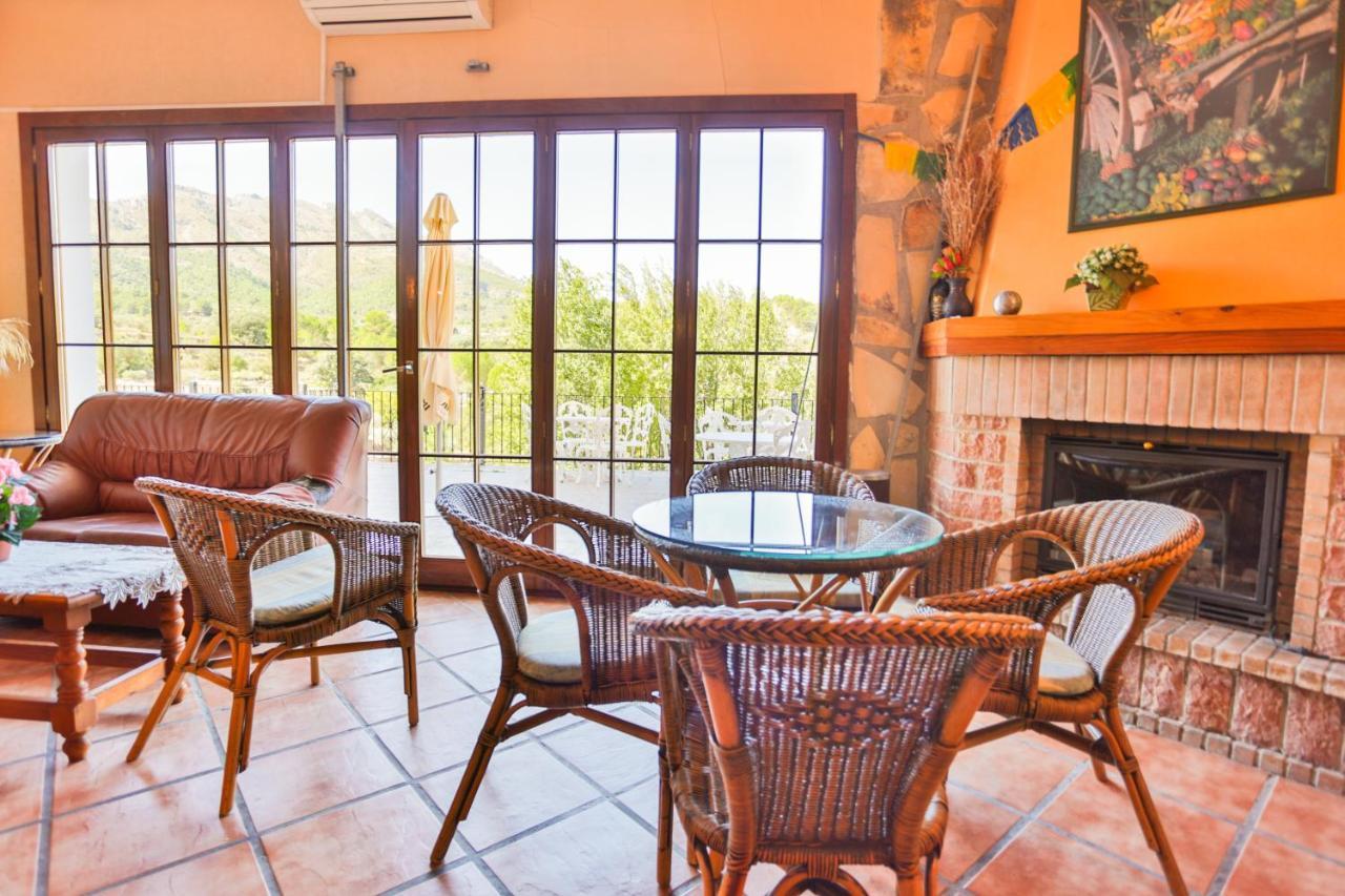 Hotel Rural Serrella Castell De Castells Exterior photo