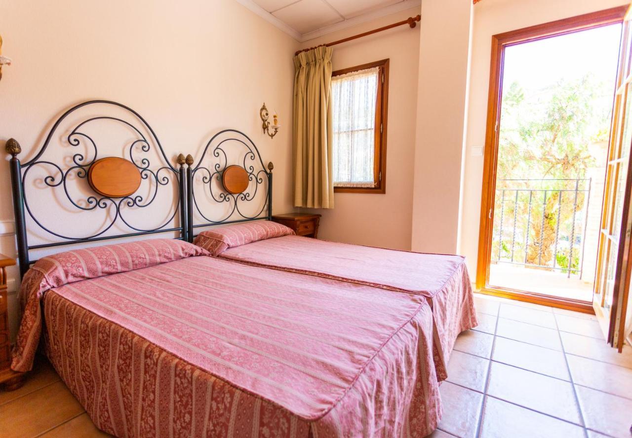 Hotel Rural Serrella Castell De Castells Exterior photo